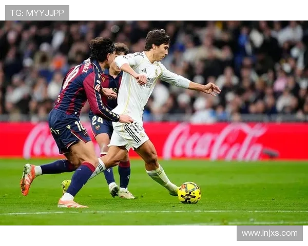 巴萨已成熟体系 皇马仍待定踢法